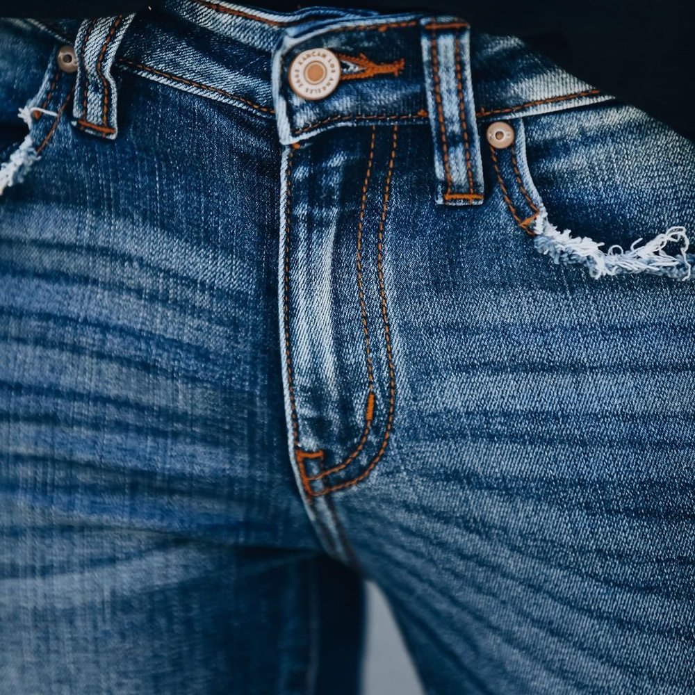 LAST ONE - A CUT ABOVE MID RISE DISTRESSED SKINNY - Picture 4 of 11